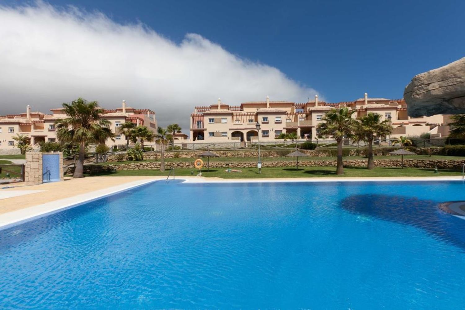 108 Casa Adosada Con 3 Habitaciones Casas En Tarifa