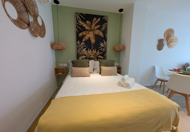 Estudio en Tarifa - 919 -  Livingtarifa Black Palm