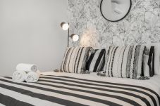 Studio in Tarifa - 9111 - Livingtarifa Black and White